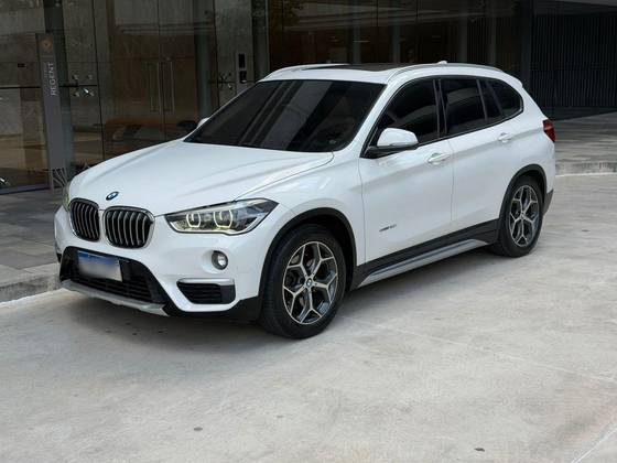 BMW X1 2.0 16V TURBO ACTIVEFLEX SDRIVE20I 4P AUTOMÁTICO BMW X1 2.0 16V TURBO ACTIVEFLEX SDRIVE20I 4P AUTOMÁTICO